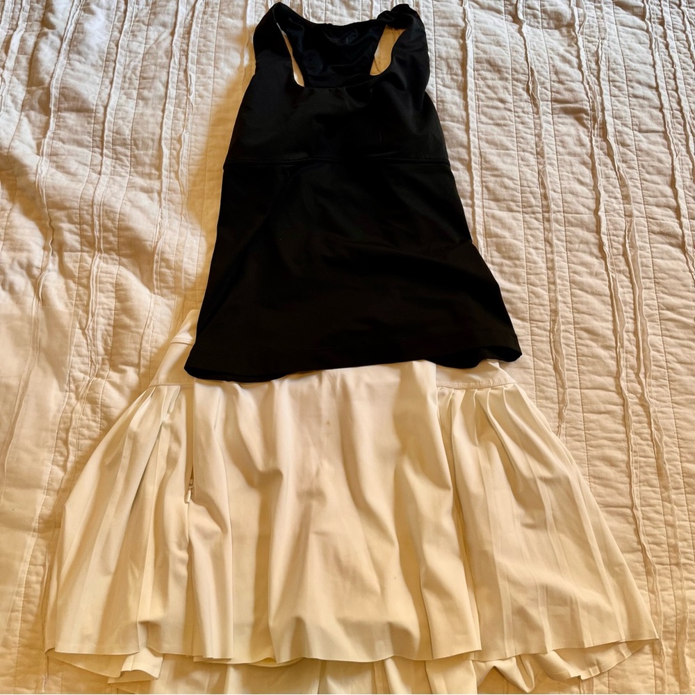 Athleta Advantage Skort White Small + Black Racerback Tank Top Set